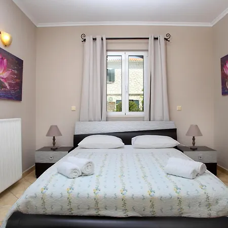 Goudis Apartment *