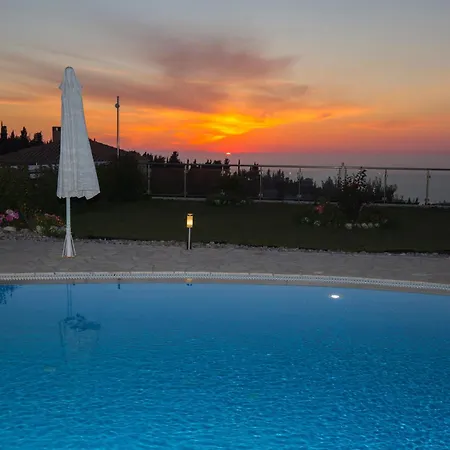 Goudis * Tsoukaládhes