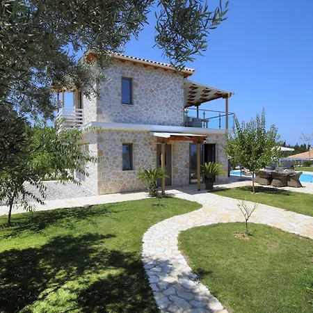 Goudis Tsoukaládhes